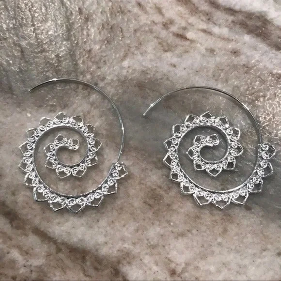 NEW ~ BOHEMIAN SWIRL EARRINGS - Picture 4 of 5